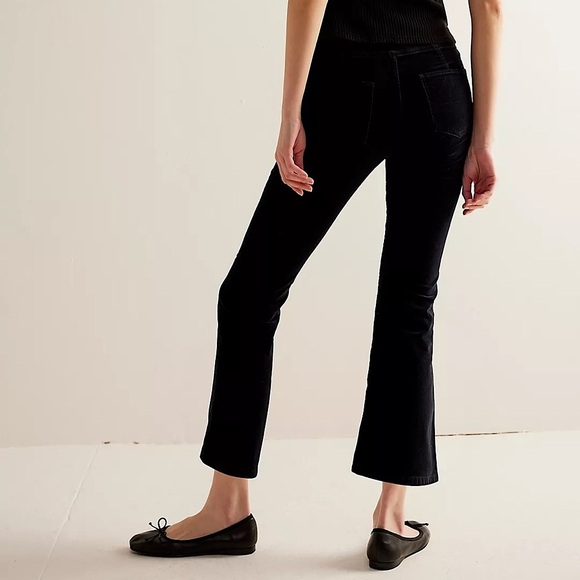 NEW Free People In My Feelings Velvet Crop Slim Flare Pants In Black - Picture 2 of 9